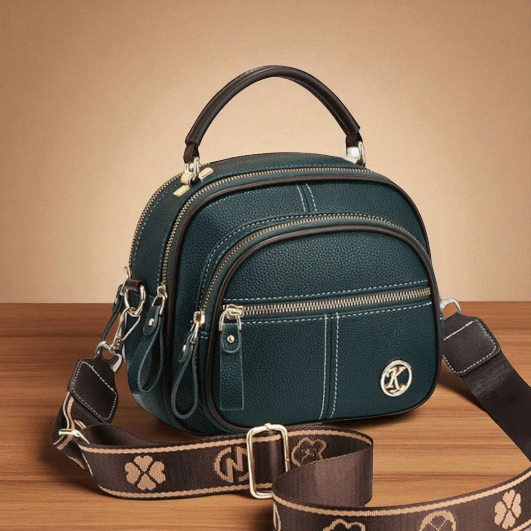 Brigit's timeless sophistication | Stylish bag with shoulder strap
